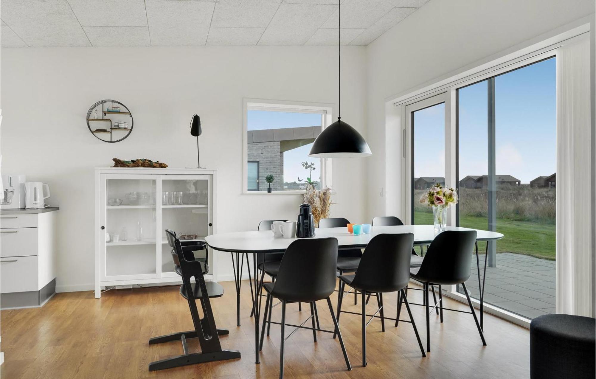 Pet Friendly Home In Ringkobing With House A Panoramic View Søndervig Buitenkant foto